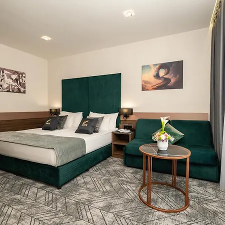 Sante Hotel